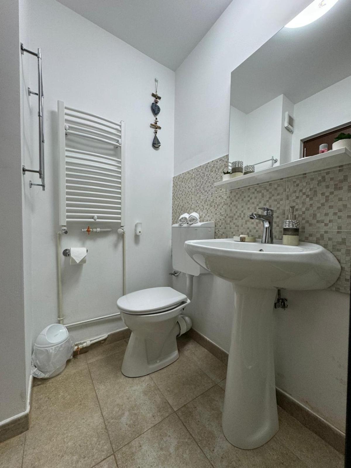 Sunrise Apartment Bucureşti Ngoại thất bức ảnh